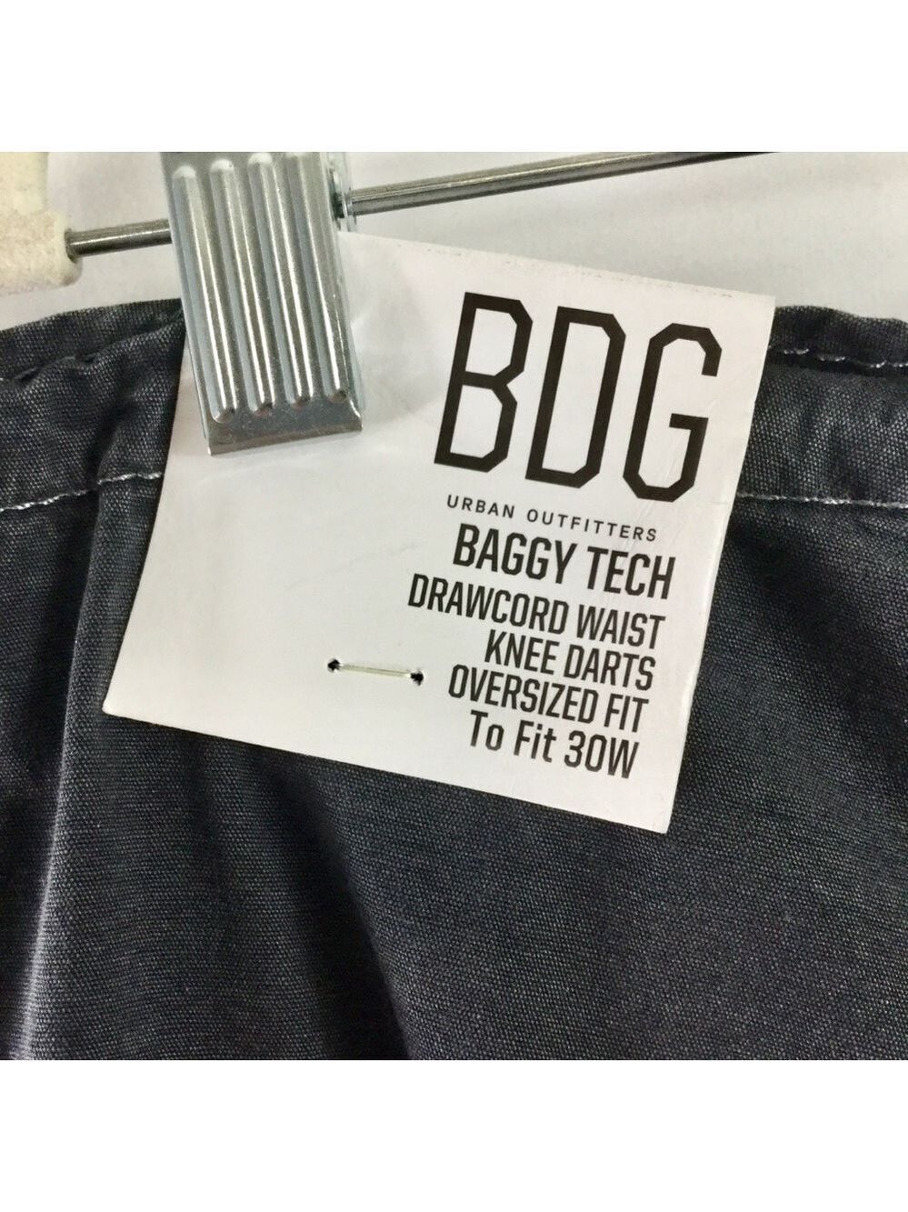 BDG Urban Outfitters Baggy Tech Longline Cargo Shorts Oversized Fit 30W NWT - Picture 11 of 12
